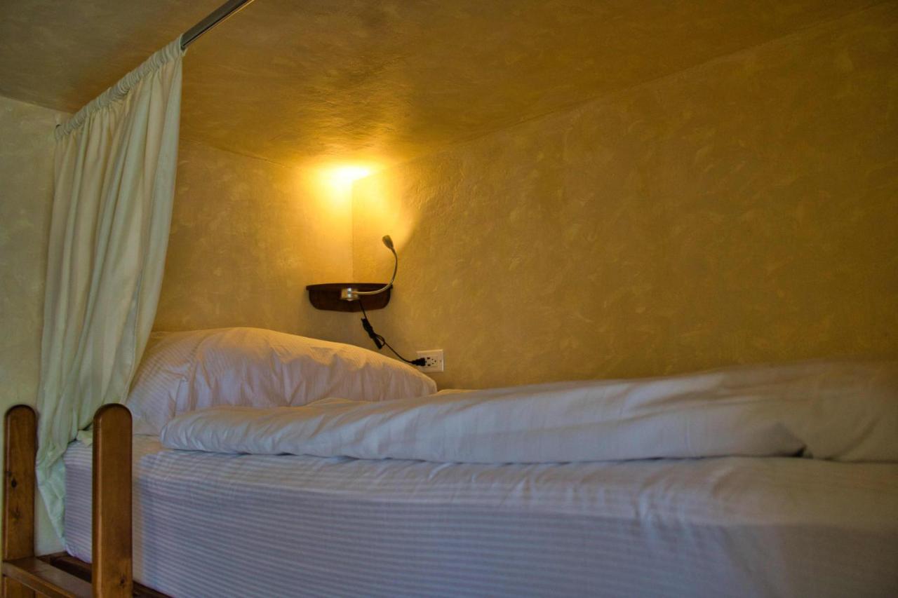 Casa Lobo Villa San Pedro La Laguna Eksteriør billede